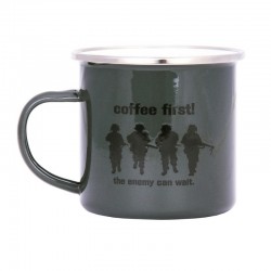 Tasse en émail Coffee First